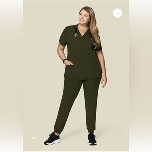 Mandala Women’s Jogger Scrub Set